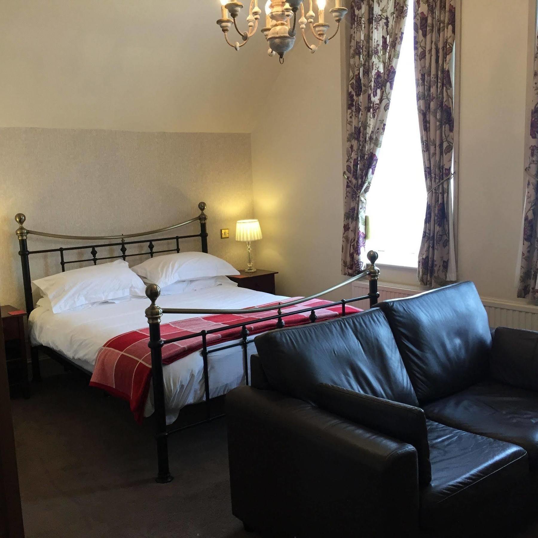 The Beaumont Accommodation ラウス エクステリア 写真